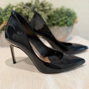 TED BAKER LONDON Black Izibela Patent Leather Heels - 38.5